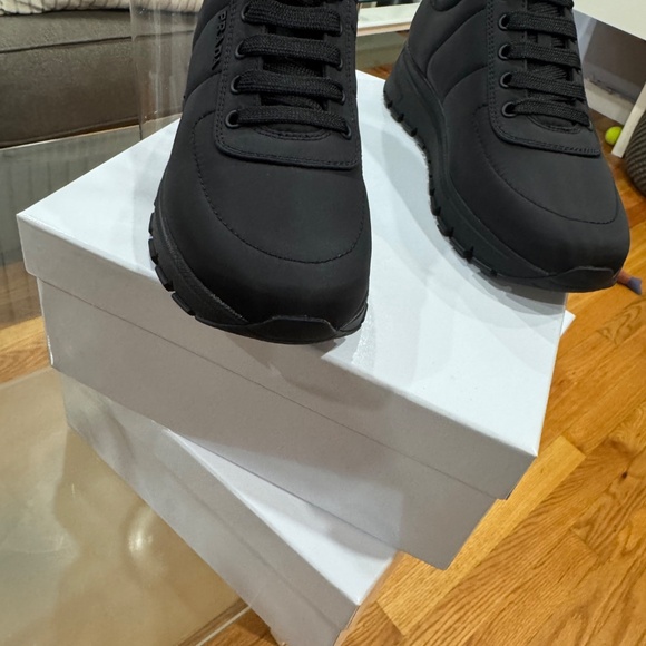 Prada Re-Nylon Sneaker - Picture 5 of 5